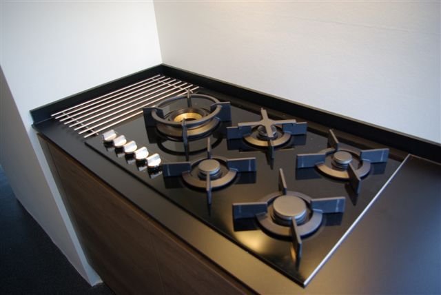 6 Easy Gas Stove Installation & Setup Tips for Beginners