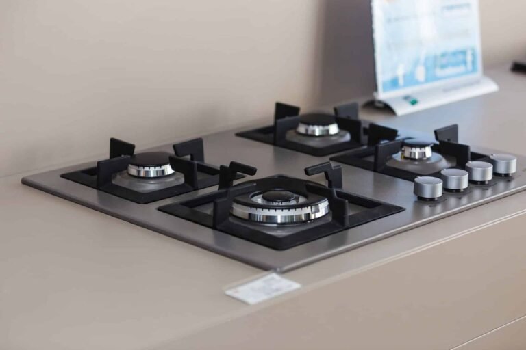 7 Powerful Gas Stove Safety Checks Before Every Cooking Session
